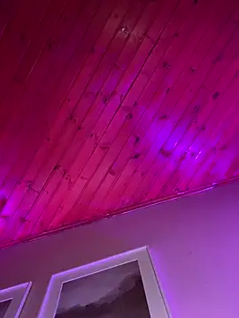 imlindapink online show from 03-12-25, 01:58