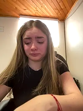 imlindapink online show from 09-17-25, 05:14