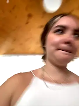 imlindapink online show from 10-05-25, 05:22