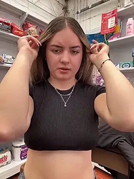 imlindapink online show from 04-22-26, 04:41