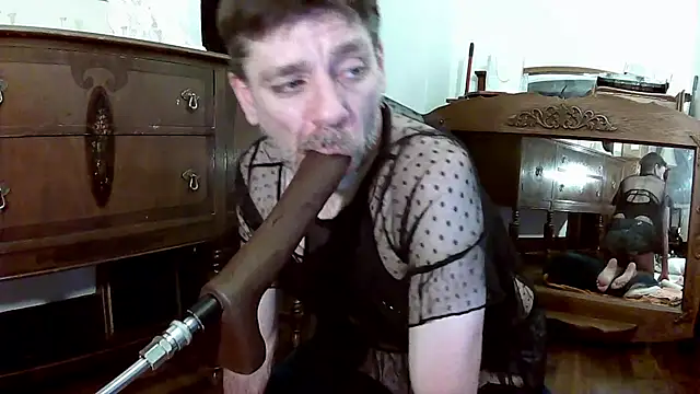 MaxJr8008 online show from 05-12-26, 07:38