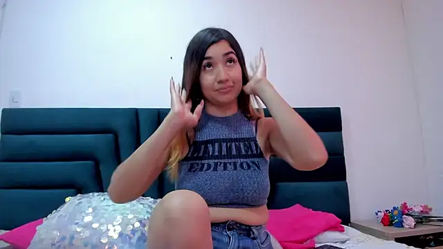 Snapshot of LisaWhite_ chatting on 02-24-25, 09:52 LisaWhite online show from 02-24-25, 09:52