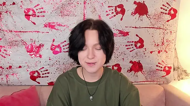 fiamoory online show from 10-31-25, 08:48