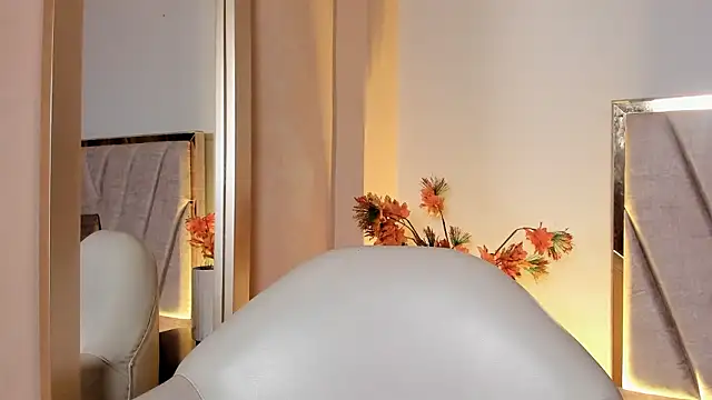 LaraGoldd online show from 03-10-26, 12:48