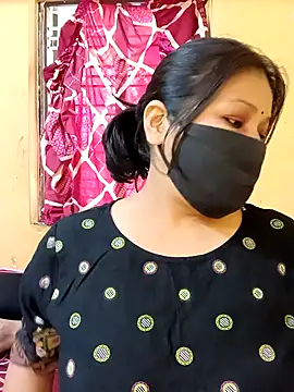 Radhikadavi879 online show from 02-27-25, 07:44