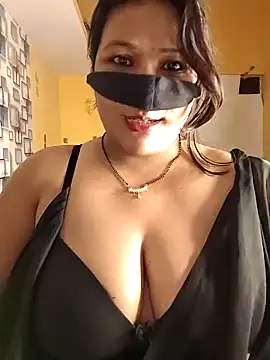 Radhikadavi879 online show from 09-11-25, 07:25