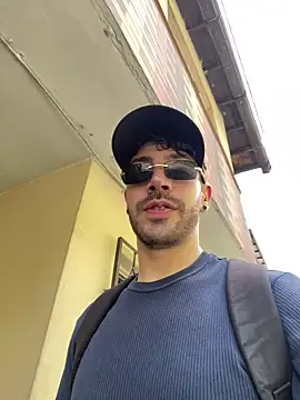 Guyinthemountain online show from 05-26-26, 02:57