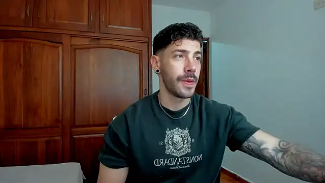 Guyinthemountain online show from 05-29-26, 01:09
