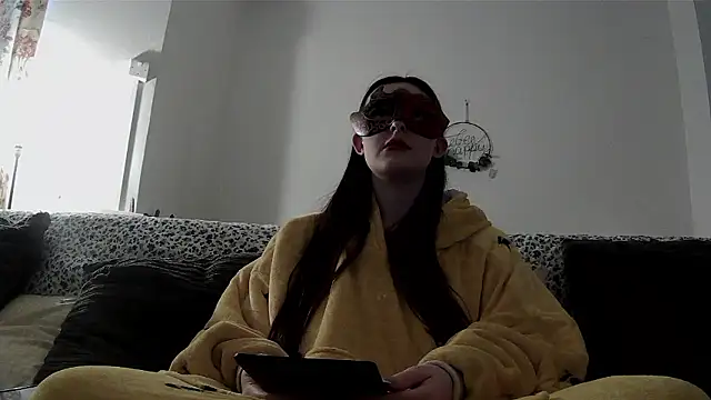 Snapshot of LexiSnowUK chatting on 01-08-26, 09:44 LexiSnowUK online show from 01-08-26, 09:44