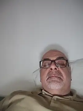 Snapshot of Satiro_Sevilla chatting on 02-15-26, 11:23 Satiro Sevilla online show from 02-15-26, 11:23