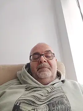 Snapshot of Satiro_Sevilla chatting on 02-18-26, 10:33 Satiro Sevilla online show from 02-18-26, 10:33