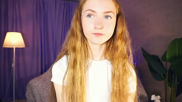 EsmaCarll online show from 01-15-25, 02:17