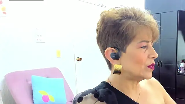 Angelina Stone 65 online show from 09-27-25, 10:04