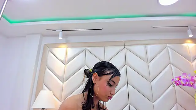 NairobiLee online show from 02-03-25, 03:17