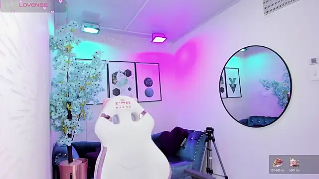 Tiara rr online show from 03-21-26, 03:44