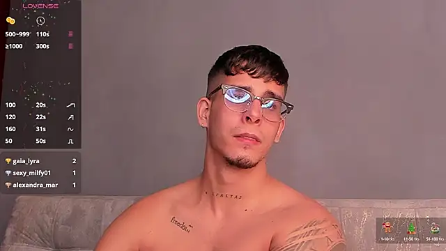 Snapshot of iamcamiloo_ chatting on 12-27-24, 04:47 iamcamiloo online show from 12-27-24, 04:47