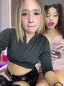 MelanieRoah online show from 03-12-26, 10:16