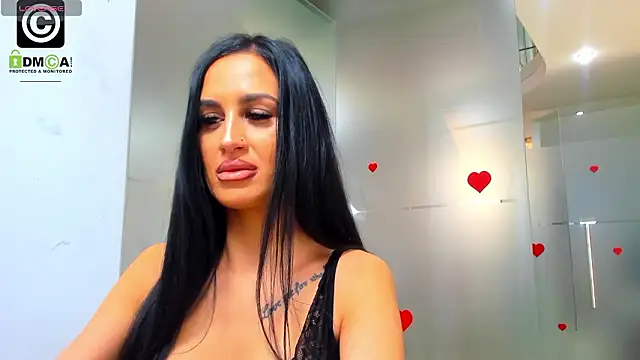 Snapshot of Queenrafaella chatting on 03-05-26, 12:45 Queenrafaella online show from 03-05-26, 12:45