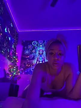 Snapshot of redbonejada chatting on 12-21-25, 12:51 redbonejada online show from 12-21-25, 12:51