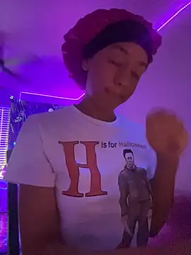 Snapshot of redbonejada chatting on 02-18-26, 05:31 redbonejada online show from 02-18-26, 05:31