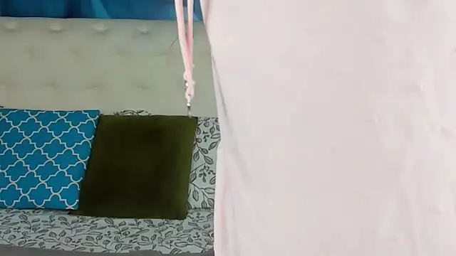 SkinnyDolly online show from 03-12-25, 09:03