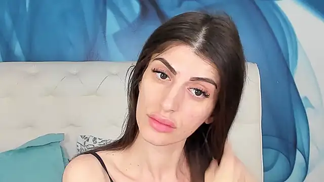 SkinnyDolly online show from 11-22-25, 03:05