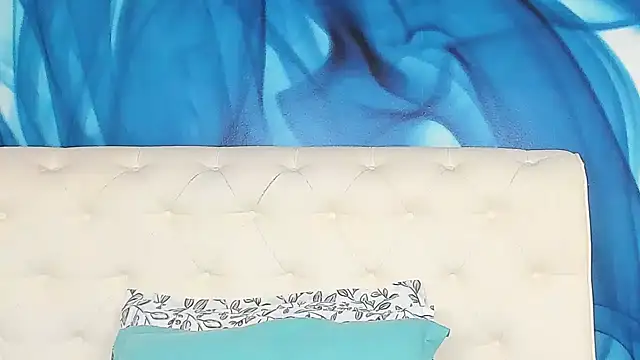 SkinnyDolly online show from 03-25-26, 03:01