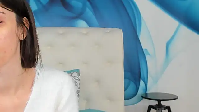 SkinnyDolly online show from 04-16-26, 02:34