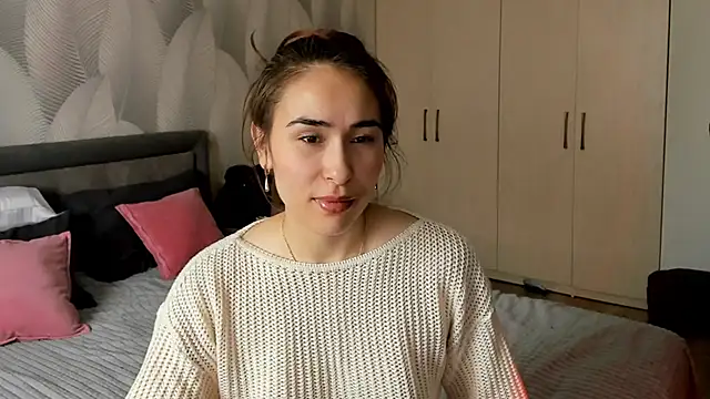 Bambiii bby online show from 03-06-26, 04:53