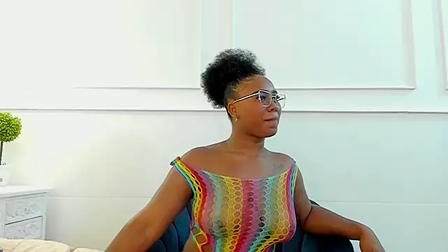 Abril Storm online show from 01-29-25, 05:19