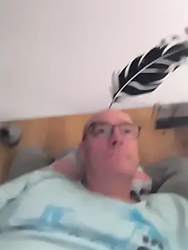 bogland33 online show from 09-14-25, 02:16