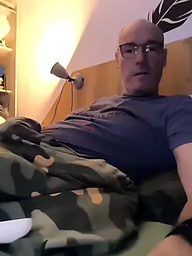 bogland33 online show from 09-19-25, 09:26