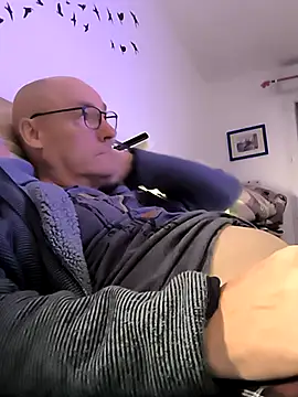 bogland33 online show from 11-04-25, 08:41