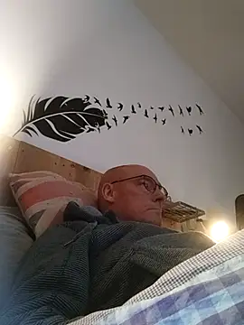 bogland33 online show from 11-26-25, 07:48