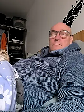 bogland33 online show from 12-14-25, 10:09