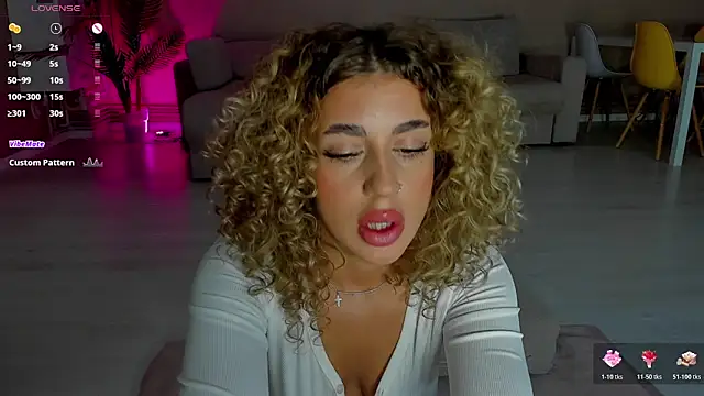 CurlyAnt0 online show from 11-28-25, 08:17