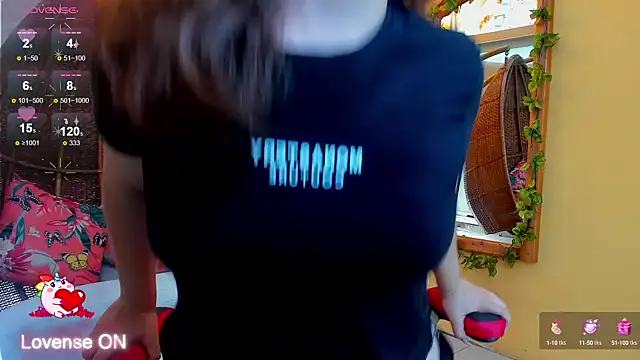 Snapshot of KarenPautt chatting on 01-07-25, 06:14 KarenPautt online show from 01-07-25, 06:14