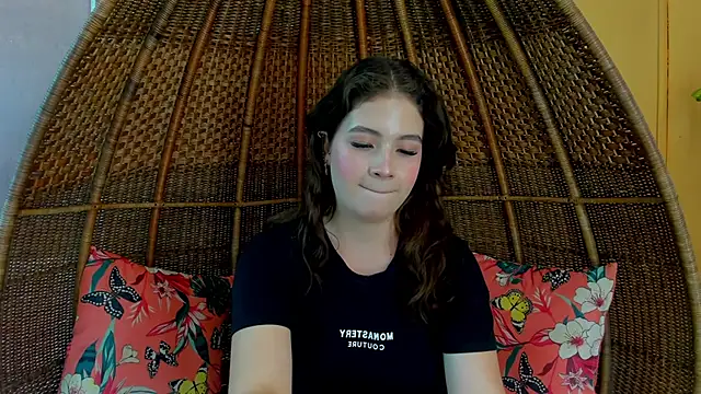 Snapshot of KarenPautt chatting on 01-28-25, 08:58 KarenPautt online show from 01-28-25, 08:58