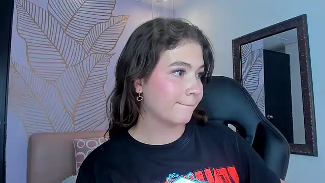 Snapshot of KarenPautt chatting on 02-03-25, 08:57 KarenPautt online show from 02-03-25, 08:57