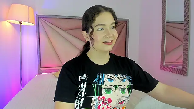 Snapshot of KarenPautt chatting on 09-29-25, 10:58 KarenPautt online show from 09-29-25, 10:58