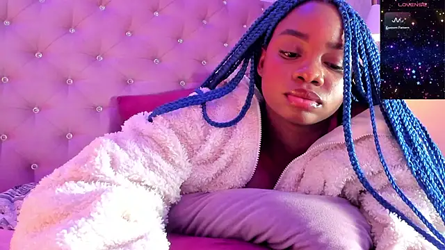 johannaMiller1 online show from 12-31-24, 08:37