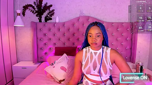 johannaMiller1 online show from 01-30-25, 04:37