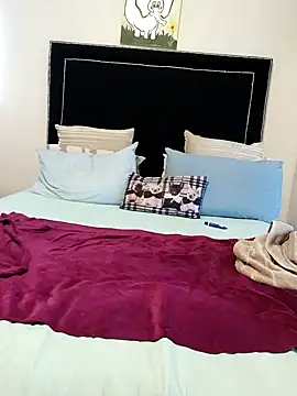 Snapshot of contagiousqueen chatting on 02-08-26, 12:19 contagiousqueen online show from 02-08-26, 12:19