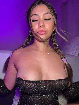 tuckersabrina online show from 03-01-25, 02:44