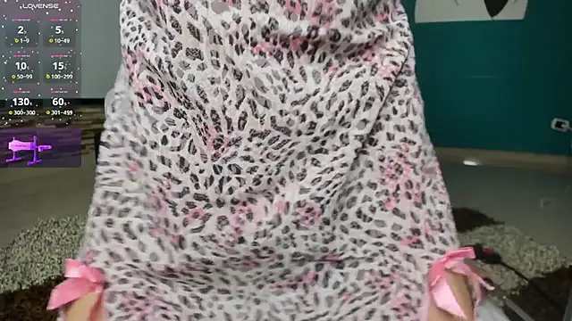 Snapshot of kinky_polar chatting on 11-07-25, 03:06 kinky polar online show from 11-07-25, 03:06