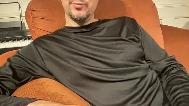 Snapshot of rayos789 chatting on 10-24-25, 02:30 rayos789 online show from 10-24-25, 02:30