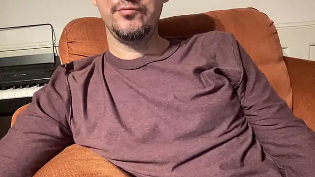 Snapshot of rayos789 chatting on 10-26-25, 05:46 rayos789 online show from 10-26-25, 05:46