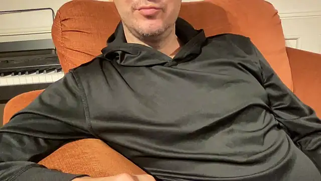 Snapshot of rayos789 chatting on 11-03-25, 04:25 rayos789 online show from 11-03-25, 04:25