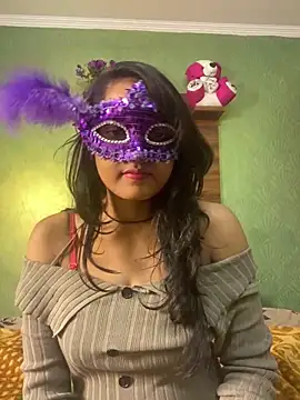 Snapshot of Rihana_Baby chatting on 02-13-25, 09:38 Rihana Baby online show from 02-13-25, 09:38