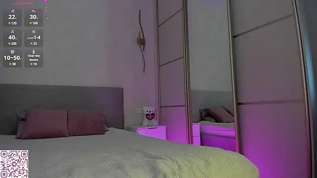 flora off online show from 02-20-25, 10:16